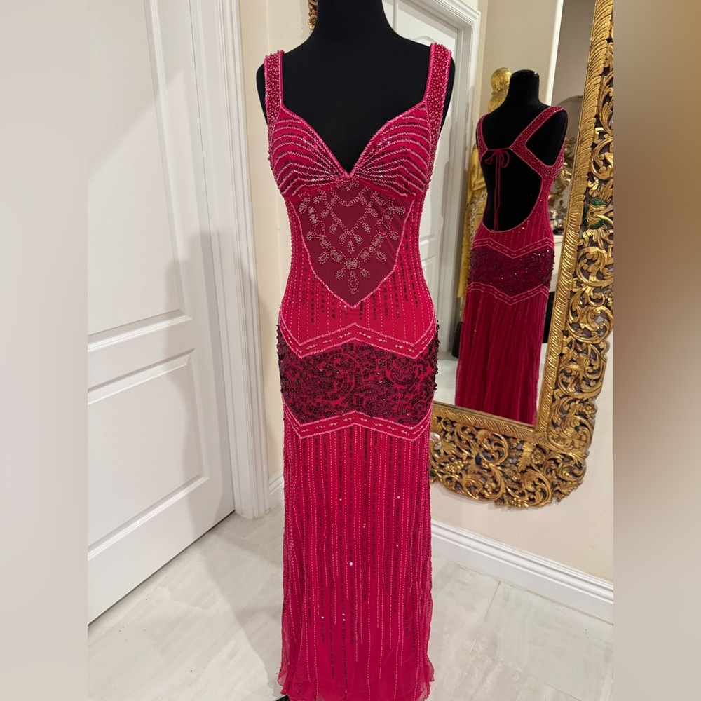 Elegant hot fuschia Attitudes by‎ Debra hand beaded Evening Gown
